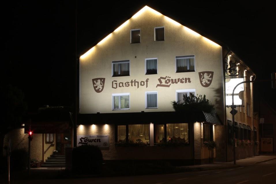 Hotel-Restaurant Lowen Süßen Esterno foto