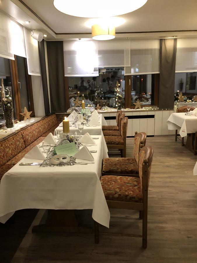 Hotel-Restaurant Lowen Süßen Esterno foto